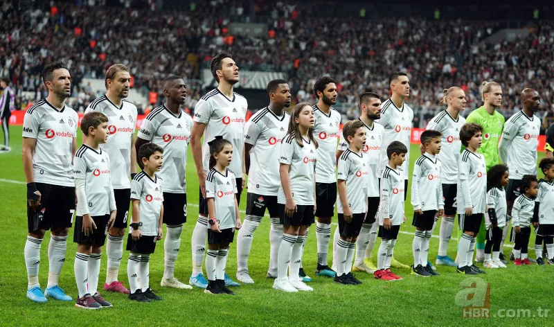 Beşiktaş ocak bombasını patlattı! İlk hedef golcü 21