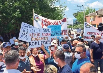 Menderes’te Tunç Soyer'e çöp isyanı!
