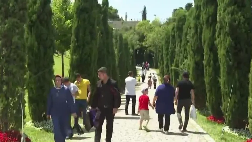 15 Temmuz Şehitler Anıtı’na Bayram ziyareti