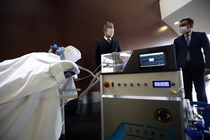 Son dakika: Milli Savunma Bakanı Akar açıkladı: Tamamen yerli ve milli mekanik solunum cihazı üretildi