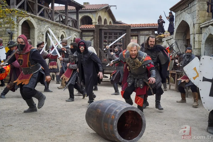 Kuruluş Osman'da Gonca ve Holofira'nın akıbeti ne olacak? 3