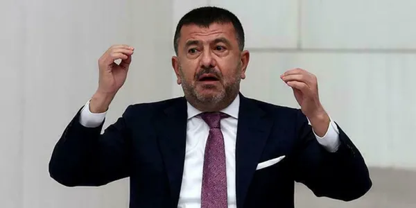 kilicdaroglunun-yardimcisi-cumhurbaskani-adaylarini-ilan-etti-hic-kuskumuz-yok-1658944686458.jpg Kılıçdaroğlu'nun yardımcısı cumhurbaşkanı adaylarını ilan etti: Hiç kuşkumuz yok - 1