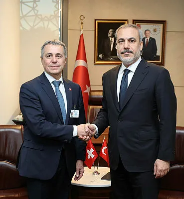 disisleri-bakani-hakan-fidandan-kritik-gorusmeler-1695173006724.jpg Dışişleri Bakanı Hakan Fidan'dan kritik görüşmeler! - 1