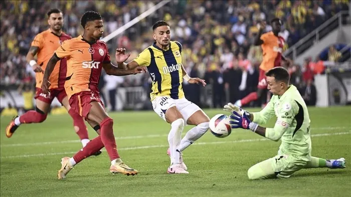 Galatasaray - Fenerbahçe derbisinin tarihi açıklandı!