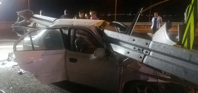 İzmir-İstanbul Otoyolu’nda feci kaza! Otomobil bariyere ok gibi saplandı: 3 ölü,2 yaralı