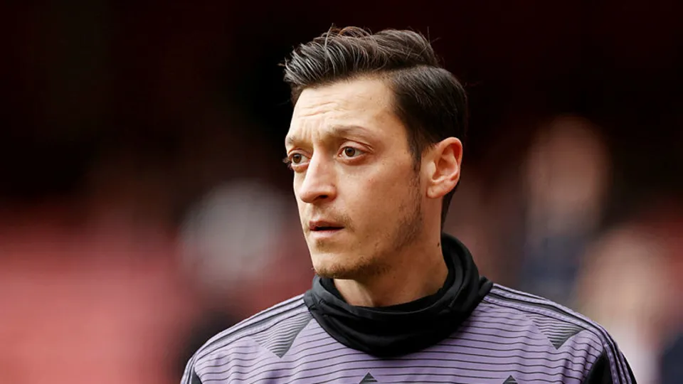 Galatasaray'da Mesut Özil sesleri! Devreye girdiler