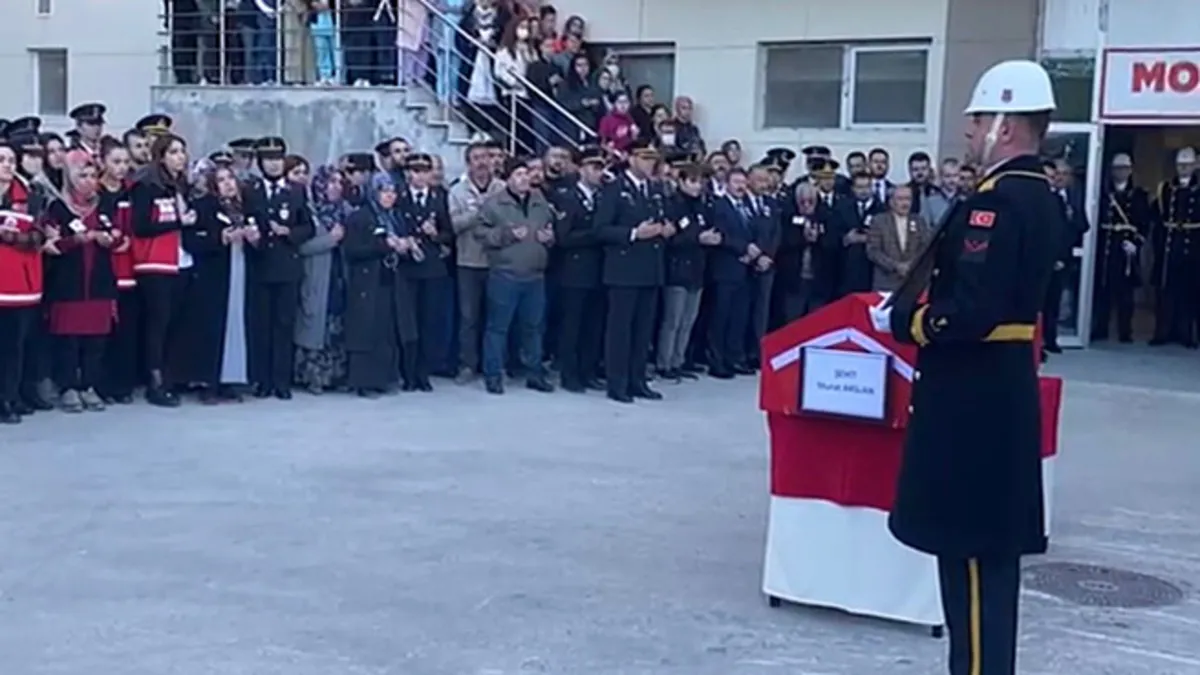 Türkiye TUSAŞ şehitlerini son yolculuğuna uğurladı