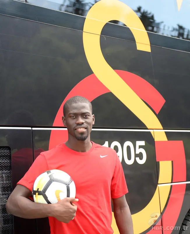 Galatasaray eski yıldızını geri istiyor! 21