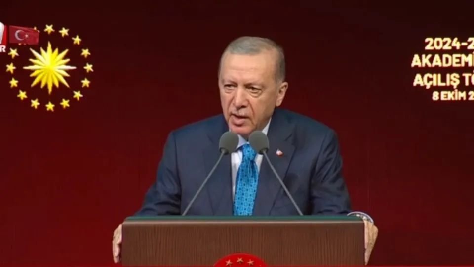 Başkan Erdoğan: Gençlerimizi popüler kültürün insafına bırakamayız