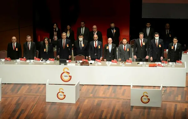 1648330073184.jpg Galatasaray'da olaylı gece! Mali Genel Kurul halen devam ediyor! Burak Elmas ibra edilecek mi? - 5