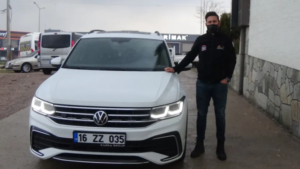460 bin TL'ye sıfır otomobil aldı hasarlı çıktı