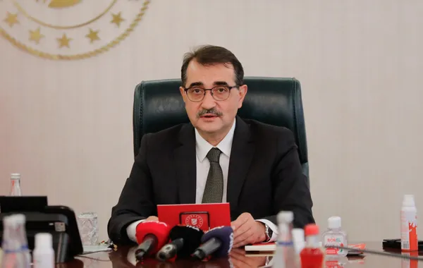 son-dakika-bakan-donmezden-flas-aciklama-58-milyon-ton-ihracat-yaptik-1611907598072.jpg Son dakika: Bakan Dönmez'den flaş açıklama: 5,8 milyon ton ihracat yaptık - 1