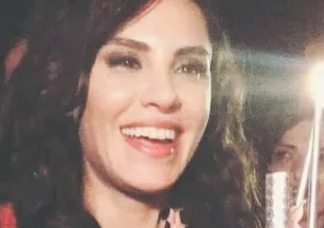 Şükran Ovalı keyifte Asena Atalay kederde