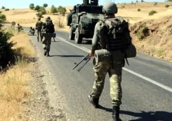 Diyarbakır ve Hakkari'de 3 bin askerle dev operasyon