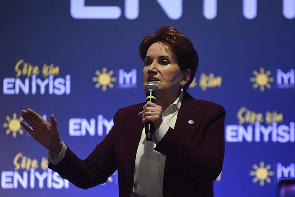 1711198419915.jpg Özgür Özel'in memleketi Manisa'daki miting programında büyük boşluklar! Akşener bıktım demesine rağmen yine İYİ Parti seçmenine yanladı... - 5
