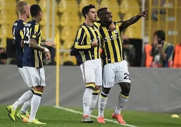 Fenerbahçe, Feyenoord'u Kadıköy'e gömdü