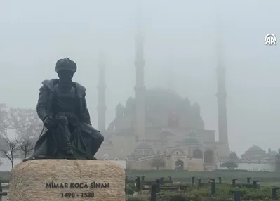 Edirne’de sis etkili oldu