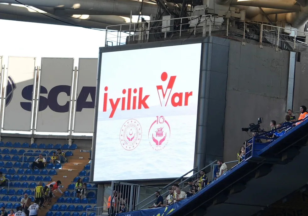 sahada-buyuk-rekabet-iyilikte-tek-yurek-derbide-iyilik-var-mesaji-1788629020723.jpg Sahada büyük rekabet, iyilikte tek yürek: Derbide “İyilik Var” mesajı - 2