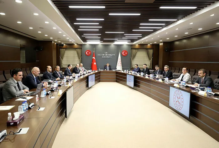 Son dakika: Hazine ve Maliye Bakanı Nureddin Nebati başkanlığında Fiyat İstikrarı Komitesi toplantısı