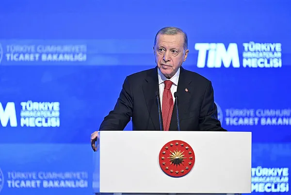 İhracatta Cumhuriyet tarihinin rekoru kırıldı! Başkan Erdoğan rakam vererek duyurdu: Tam 255,8 milyar dolar...