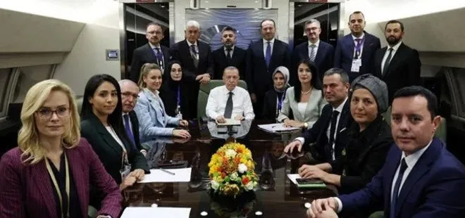 Son dakika: Başkan Erdoğan’dan Azerbaycan dönüşü uçakta gazetecilere önemli açıklamalar! TSK’ya kimyasal silah iftirasına sert tepki