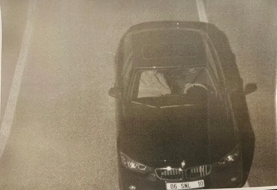 Dönemin valisi Tuncay Sonel'in oğlu Mustafa Sonel ile baş şüpheli Umut Altaş'ın olay günü aynı araçta oldukları PTS kayıtlarında tespit edildi (Foto: ahaber.com.tr)