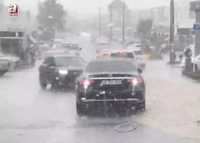 Bodrum sokakları bir saatte göle döndü