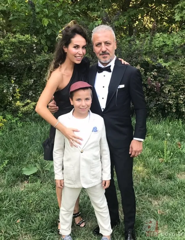 19 yıllık büyük aşk! Kardelenler'in Koray'ı Barış Falay'ın eşi bakın kimmiş! 10