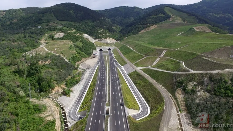 Bölünmüş yollarda 30 bin kilometrelik eşik aşıldı! Dev hizmetin lansmanına Başkan Erdoğan katılacak 7
