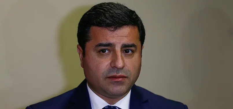 Terörden hüküm giyen Selahattin Demirtaş'tan mahkeme heyetine alçak tehdit: Sanık sandalyelerinde biz değil! Sizler oturacaksınız