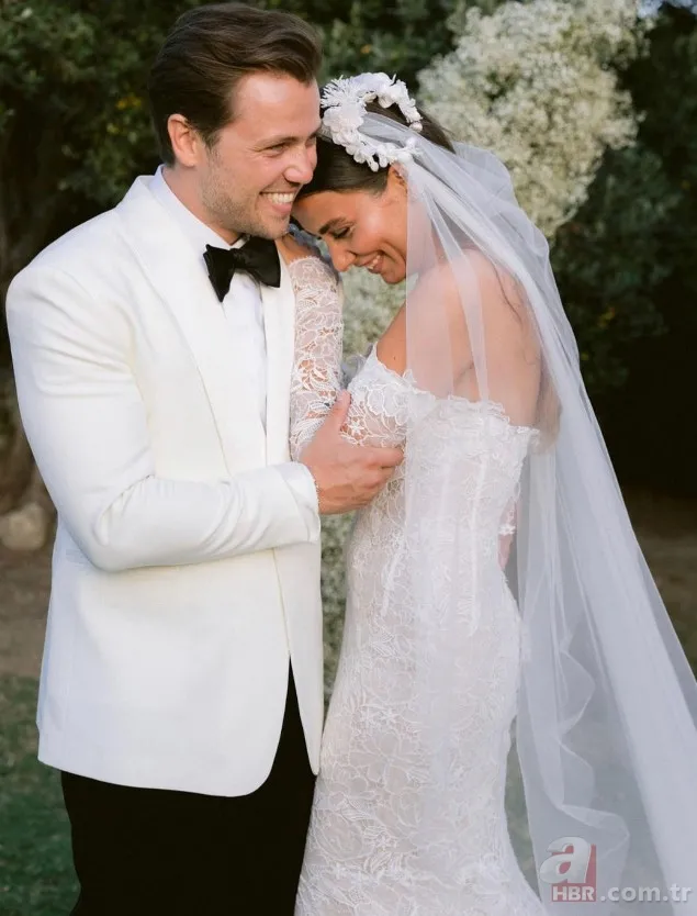 Hülya Avşar'ın eski eşi Kaya Çilingiroğlu'nun yeni sevgilisine bakın! Kızı Zehra'dan bile küçükmüş... 13