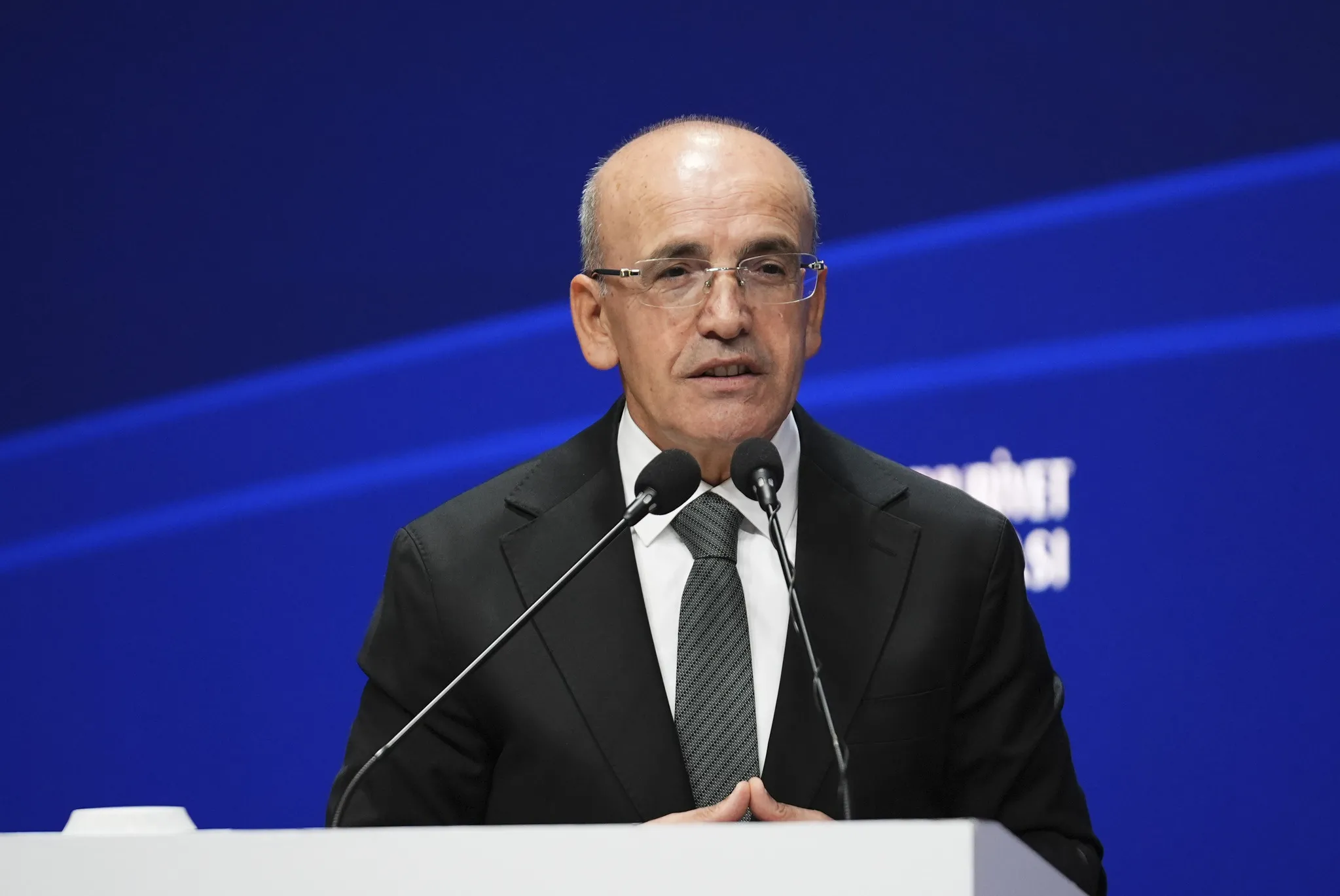 Bakan Şimşek'ten fon piyasaları mesajı: Durum kontrol altında
