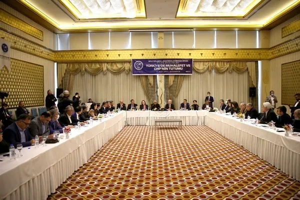 1647007662405.jpg Sözde araştırma merkezi DİTAM başkanından skandal 'sınır ötesi operasyon' açıklaması! CHP lideri Kemal Kılıçdaroğlu bu sözlere sessiz kaldı - 2