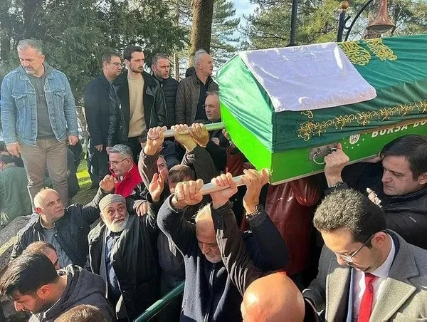 ak-parti-artvin-milletvekili-faruk-celikin-babasi-haci-yasar-celik-hayatini-kaybetti-1703436681818.jpeg AK Parti Artvin Milletvekili Faruk Çelik’in babası Hacı Yaşar Çelik hayatını kaybetti - 2