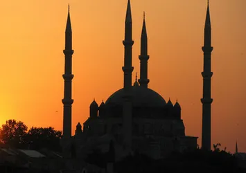 2016 Kadir gecesi ne zaman?