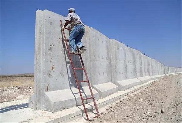 1669704725164.jpg Sınıra 33 kilometrelik yeni önlem! Güvenlik zırhı genişletiliyor - 2