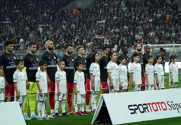 istanbulda-sessiz-gece-besiktas-0-0-antalyaspor-mac-sonucu-ozet-1677435653505.jpg İstanbul'da sessiz gece! Beşiktaş 0-0 Antalyaspor (MAÇ SONUCU-ÖZET) - 4