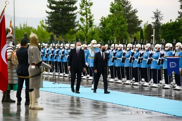 Gürcistan Başbakanı Irakli Garibashvili Ankara'da! Başkan Erdoğan Külliye'de resmi törenle karşıladı - 1