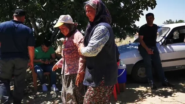 denizlide-panik-anlari-kayip-yasli-kadin-evinden-6-kilometre-uzaklikta-drone-ile-bulundu-1657890618735.jpg Denizli’de panik anları! Kayıp yaşlı kadın evinden 6 kilometre uzaklıkta drone ile bulundu - 3