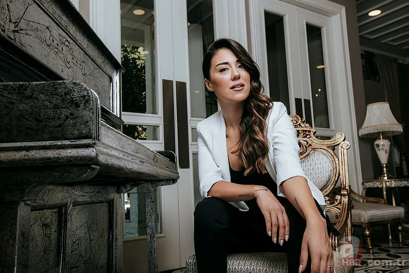 Banu Parlak sosyal medyadan ateş püskürdü: Boşandığım dakika eski kocamla yatarsan... 8