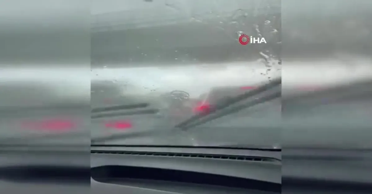 Kuzey Marmara Otoyolu’nda dolu yağışı