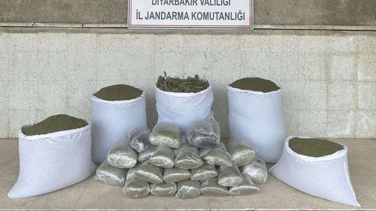 Diyarbakır'da 173 kilogram esrar ele geçirildi