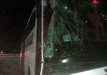 D-650’de feci kaza! Kamyon ve yolcu otobüsü çarpıştı