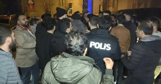 Esenyurt'ta taksicilerle turizmciler birbirine girdi! Polis havaya ateş açtı - 1