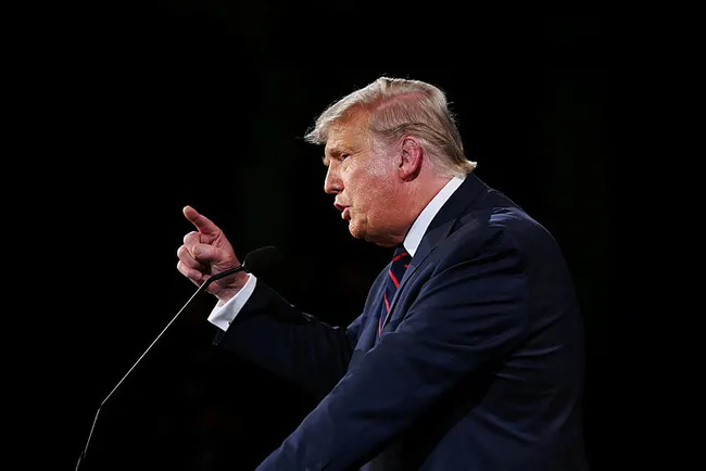 Donald Trump ve Joe Biden'ın düellosunda hakaretler havada uçuştu - 3