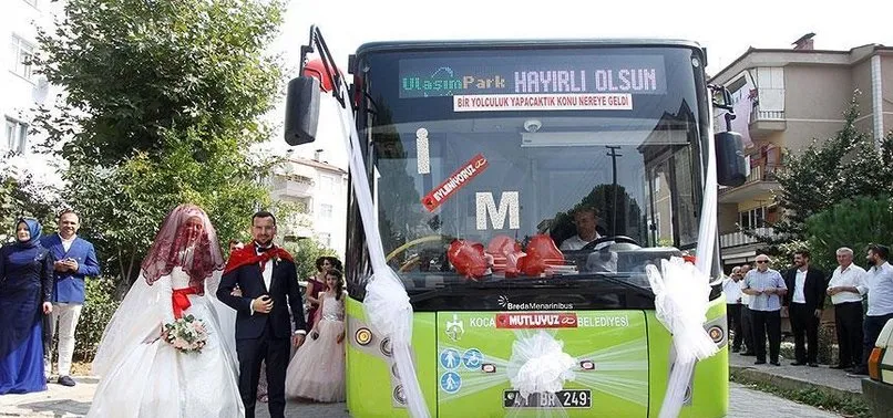 Tanistiklari Otobus Dugun Araclari Oldu A Haber En Son Haberler