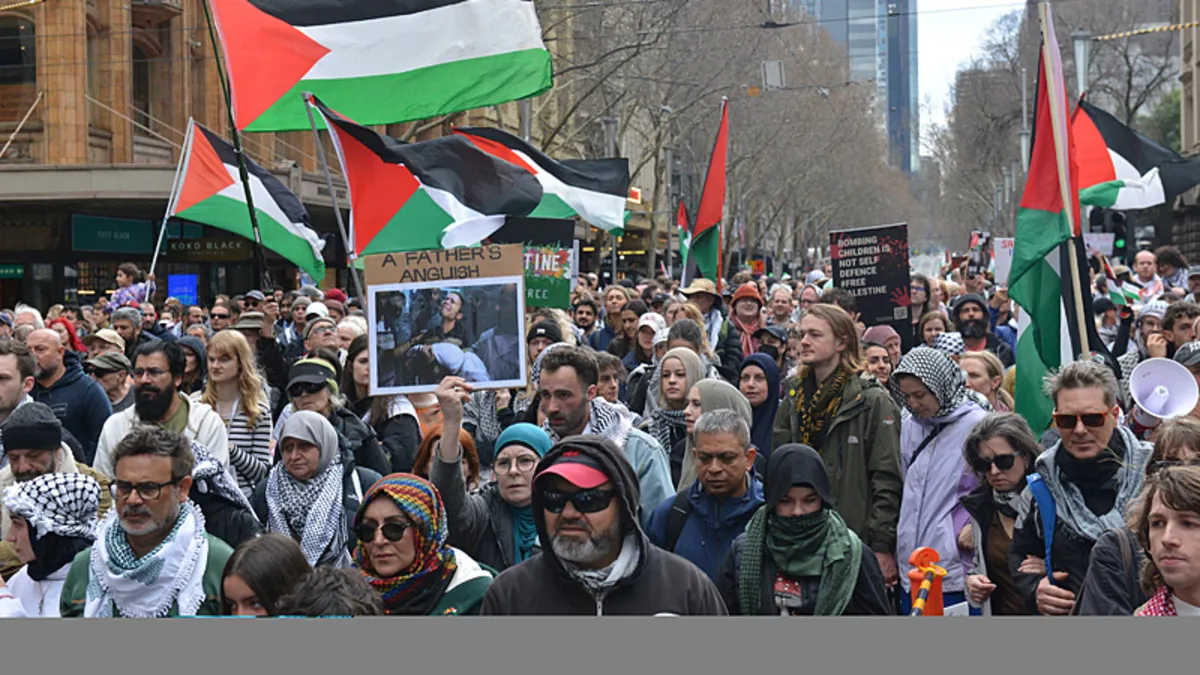 Avustralya'da binlerce kişiden İsrail'e yaptırım talebi