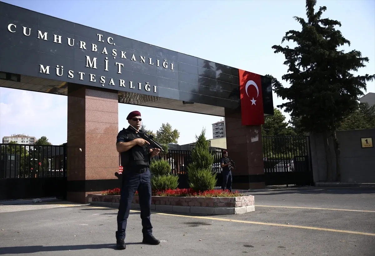 MİT KPSS şartsız personel alımı yapıyor! İstihbarat Uzmanı, Dil Uzmanı, Mühendis, İHA Sistemleri Pilotu, Sağlık Görevlisi, Tekniker ve Koruma Memuru şartları