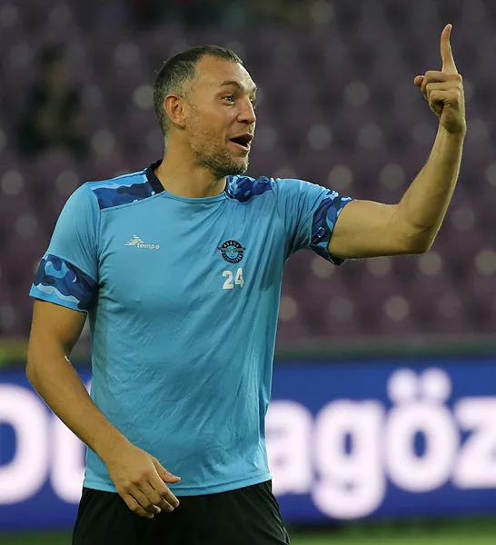 Adana Demirspor'da flaş ayrılık! Artem Dzyuba'nın sözleşmesi feshedildi - 1