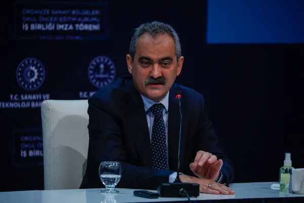 Son dakika: Milli Eğitim Bakanı Mahmut Özer'den yeni öğretmen ataması açıklaması - 2